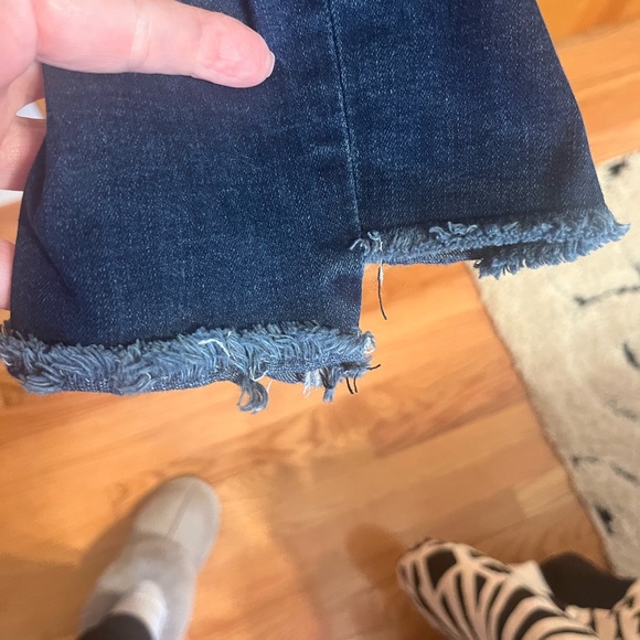 Kut from the Kloth Connie skinny jeans. Size 16 Dark wash. Frayed step h… - Picture 4 of 9